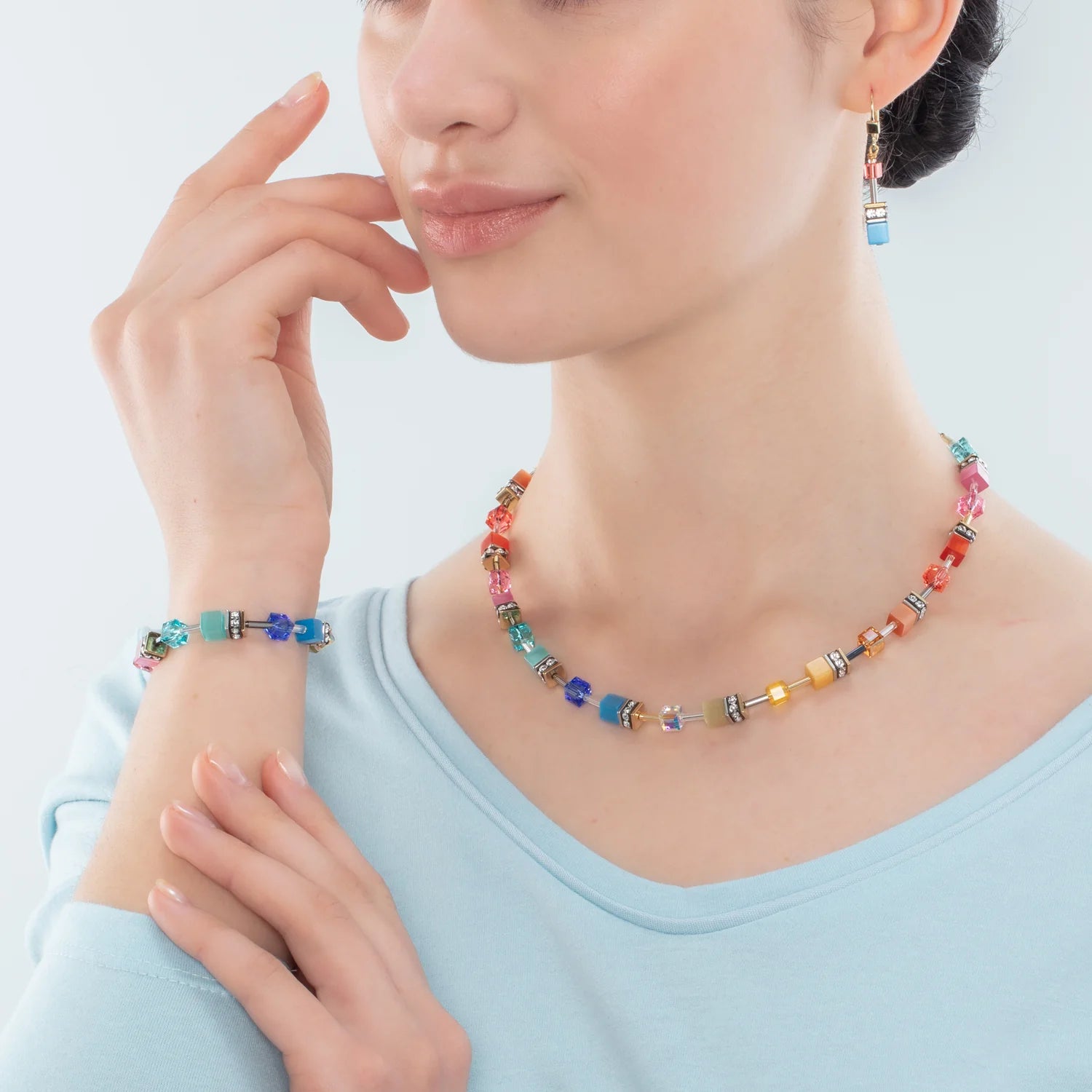 Coeur De Lion GeoCUBE Iconic Classic Gold Multicolour Necklace