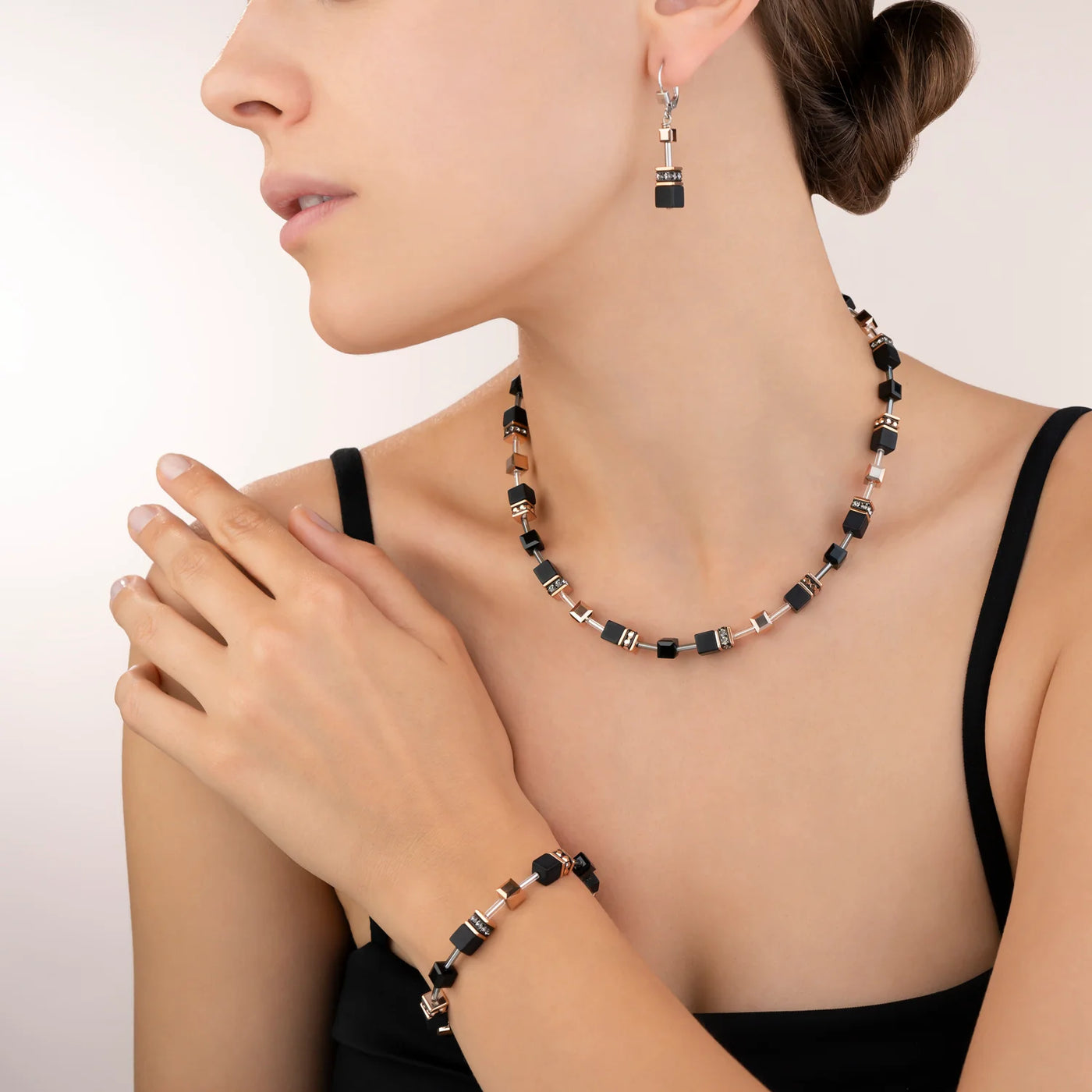 Coeur De Lion - GeoCUBE® - Onyx Black-Rose Gold Earrings