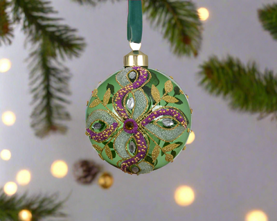 Glass Christmas Tree Hanging Decoration - Green Leaf Bauble **CLICK & COLLECT ONLY**