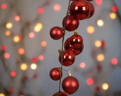 Christmas Garland - Red Bauble