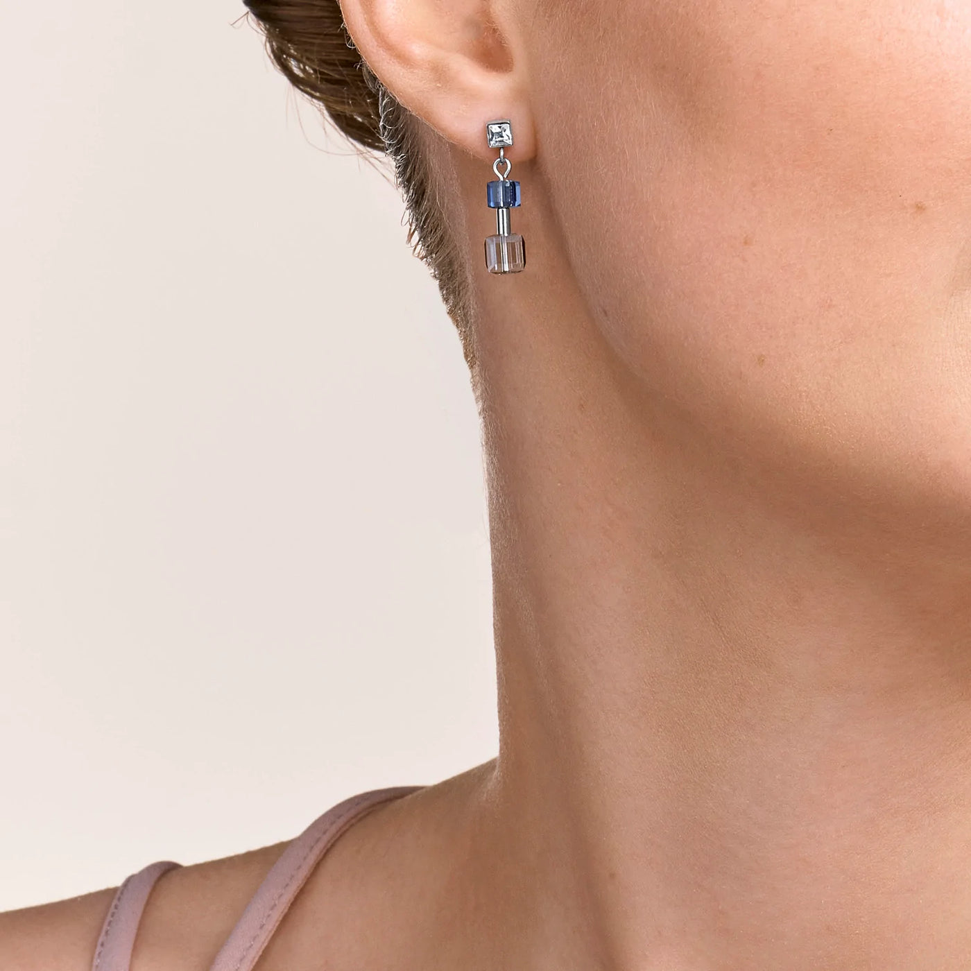 Coeur De Lion GeoCUBE® Crystal Blue Earrings