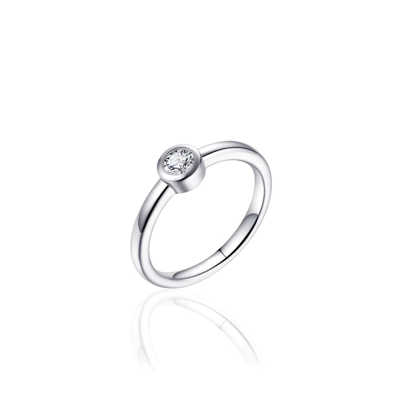 Gisser Sterling Silver Ring - 5mm Zirconia Stone Solitaire