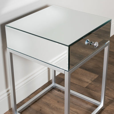 Tara Lane Aspen Mirrored End Table - Silver **CLICK & COLLECT ONLY**