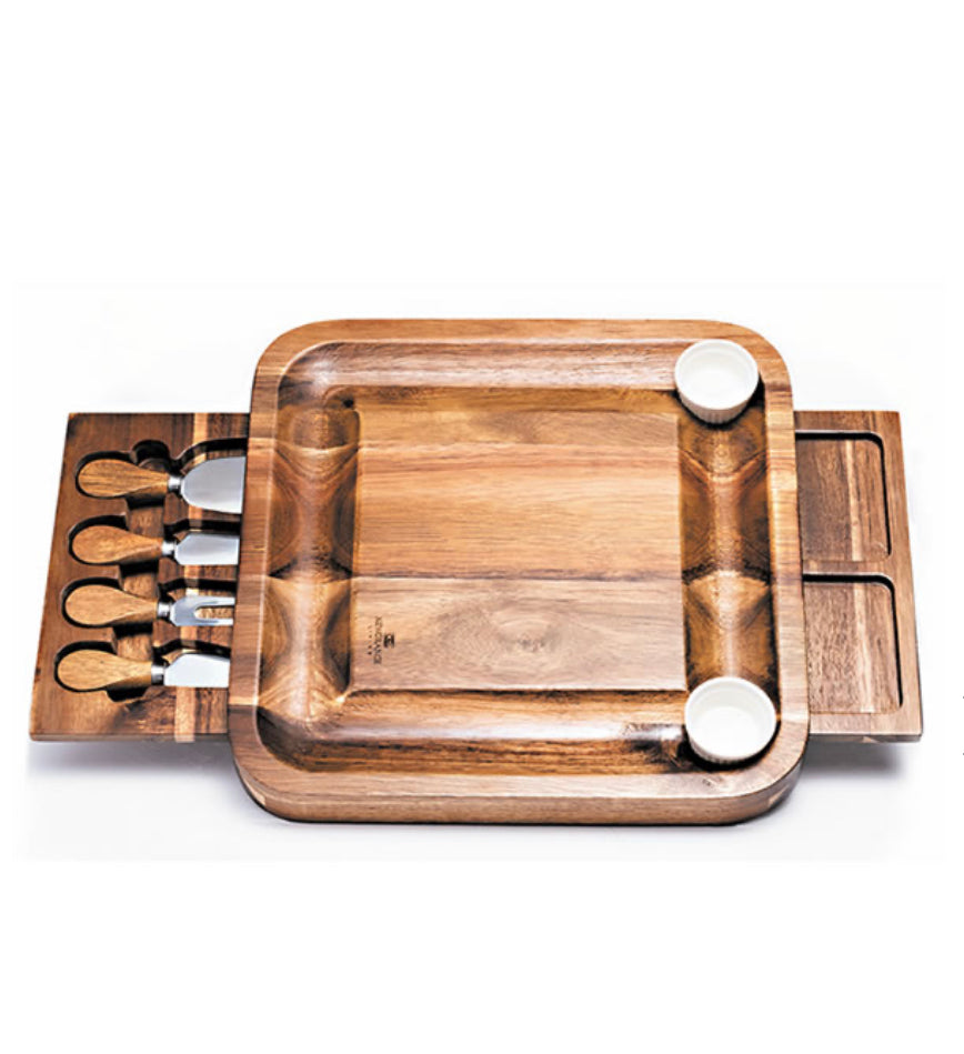 Newgrange Living Cheese Board - Square with 4 Knives